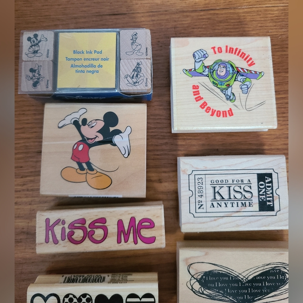 Assorted Rubber Stamp Collection - Picture 4 of 8